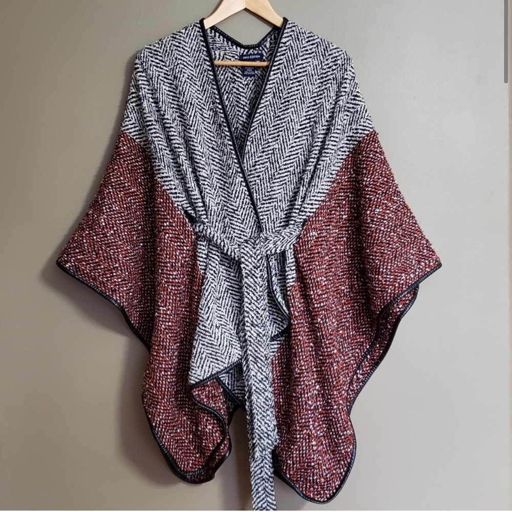Cape shawl wrap
